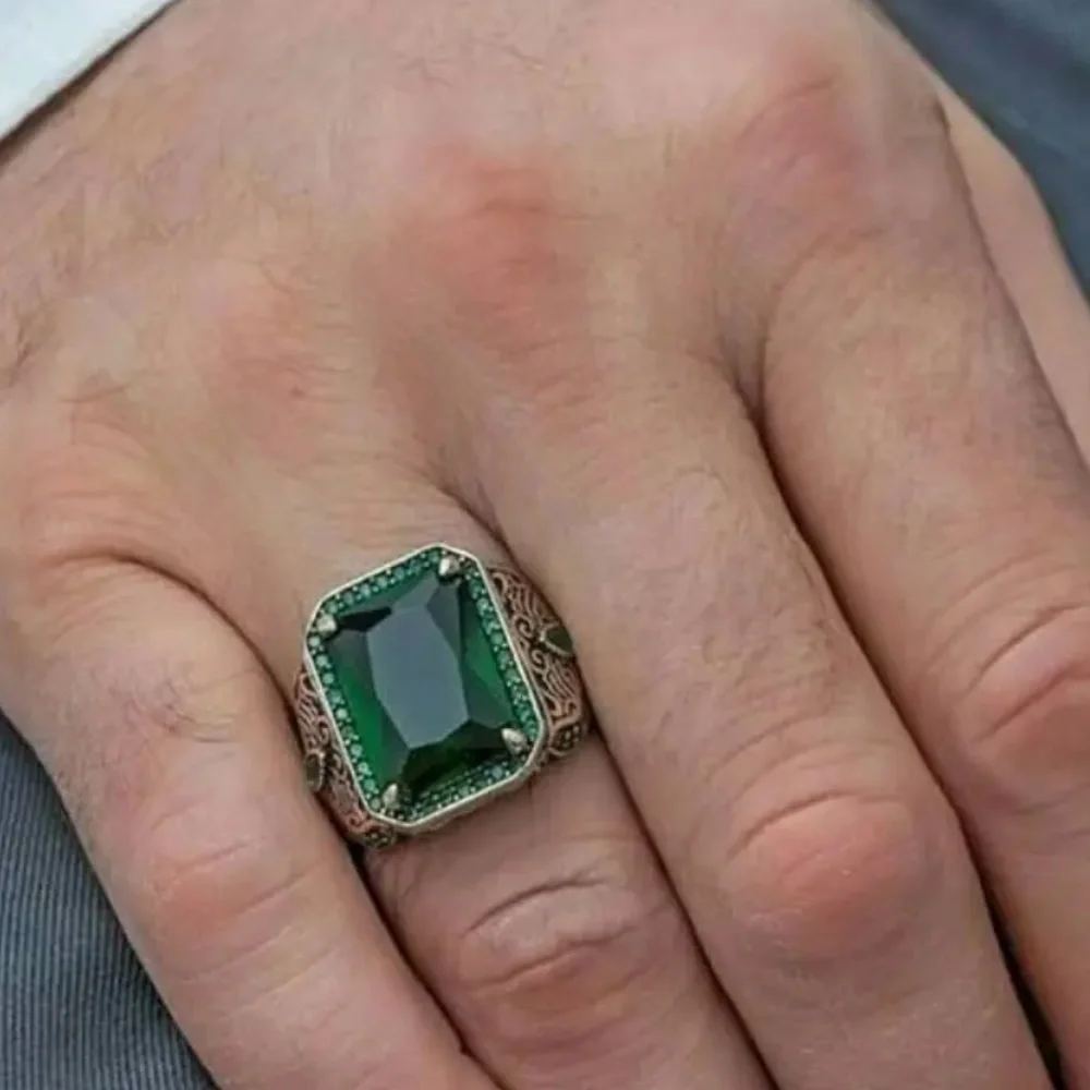 NEW Emerald Ottoman Turkish Retro Large Silver 925 Ring